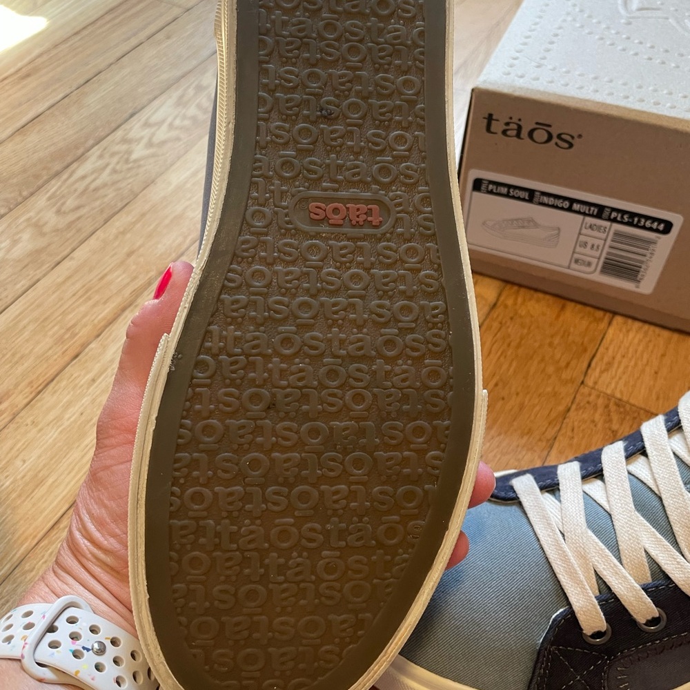 Taos Footwear Blue and Cream Sneakers - Picture 12 of 13